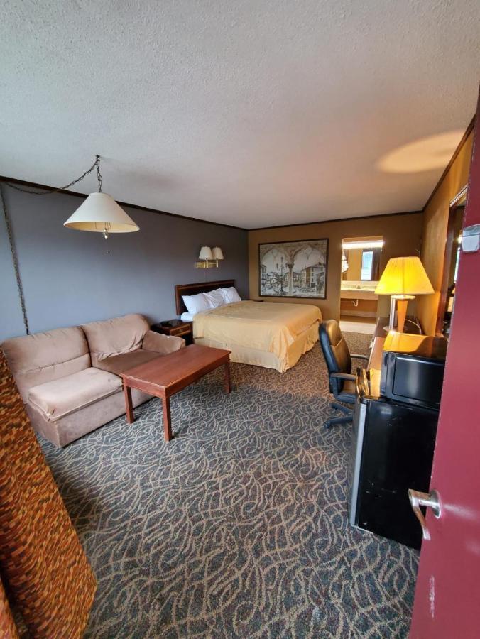 Gray Plaza Motel West Frankfort Exterior foto