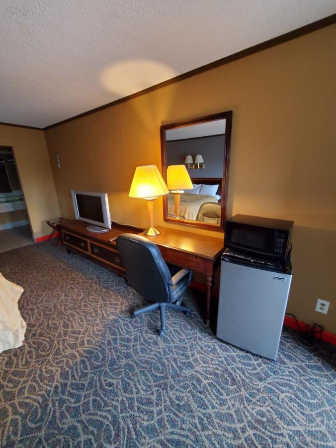 Gray Plaza Motel West Frankfort Exterior foto